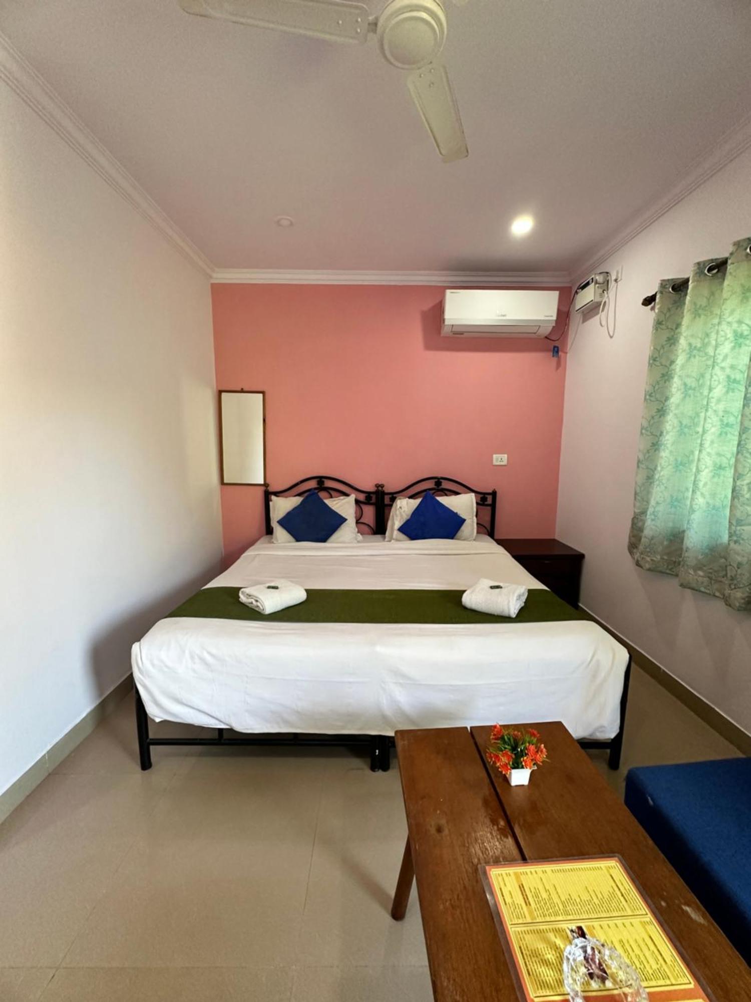 Casa Somanjo Inn 卡兰古特 外观 照片